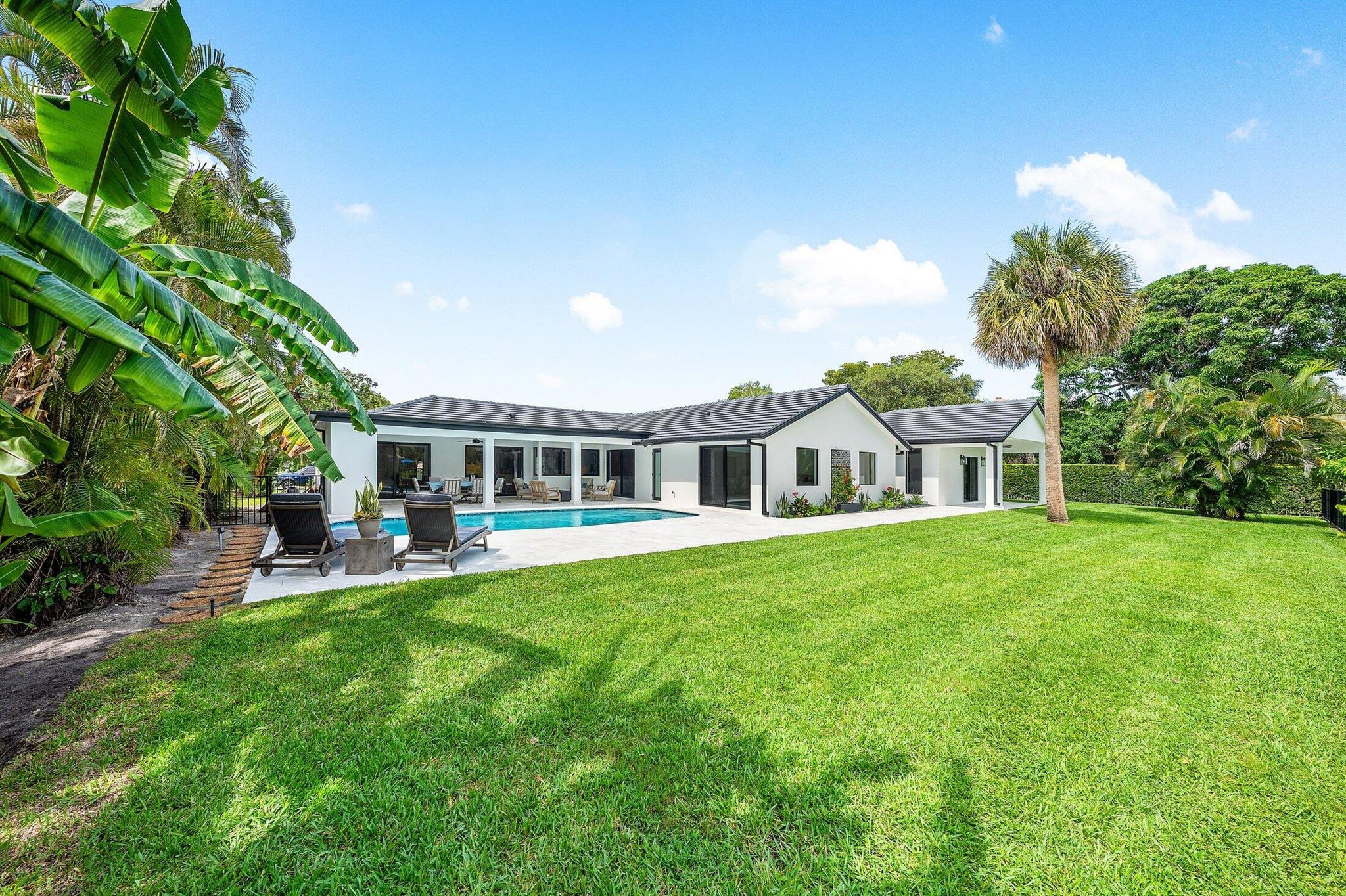 ESTANCIA III OF VIA VERDE - Residential