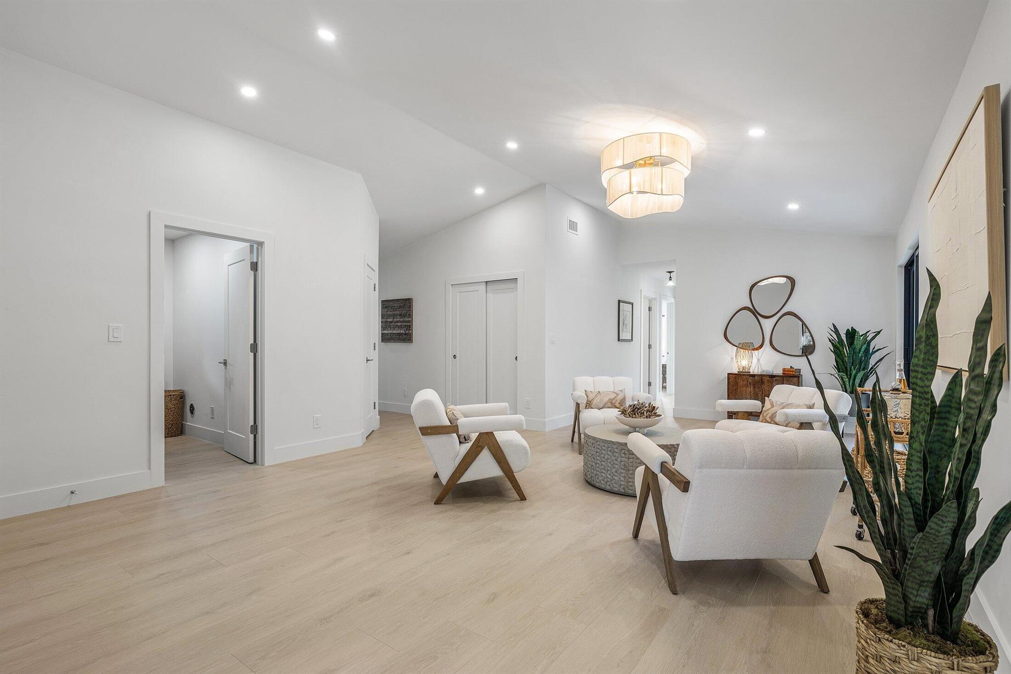 ESTANCIA III OF VIA VERDE - Residential