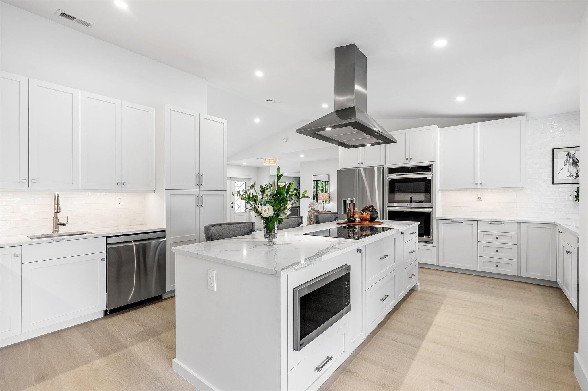 ESTANCIA III OF VIA VERDE - Residential