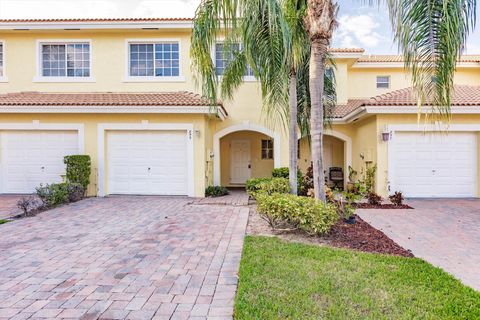 853 Imperial Lake Road West Palm Beach FL 33413