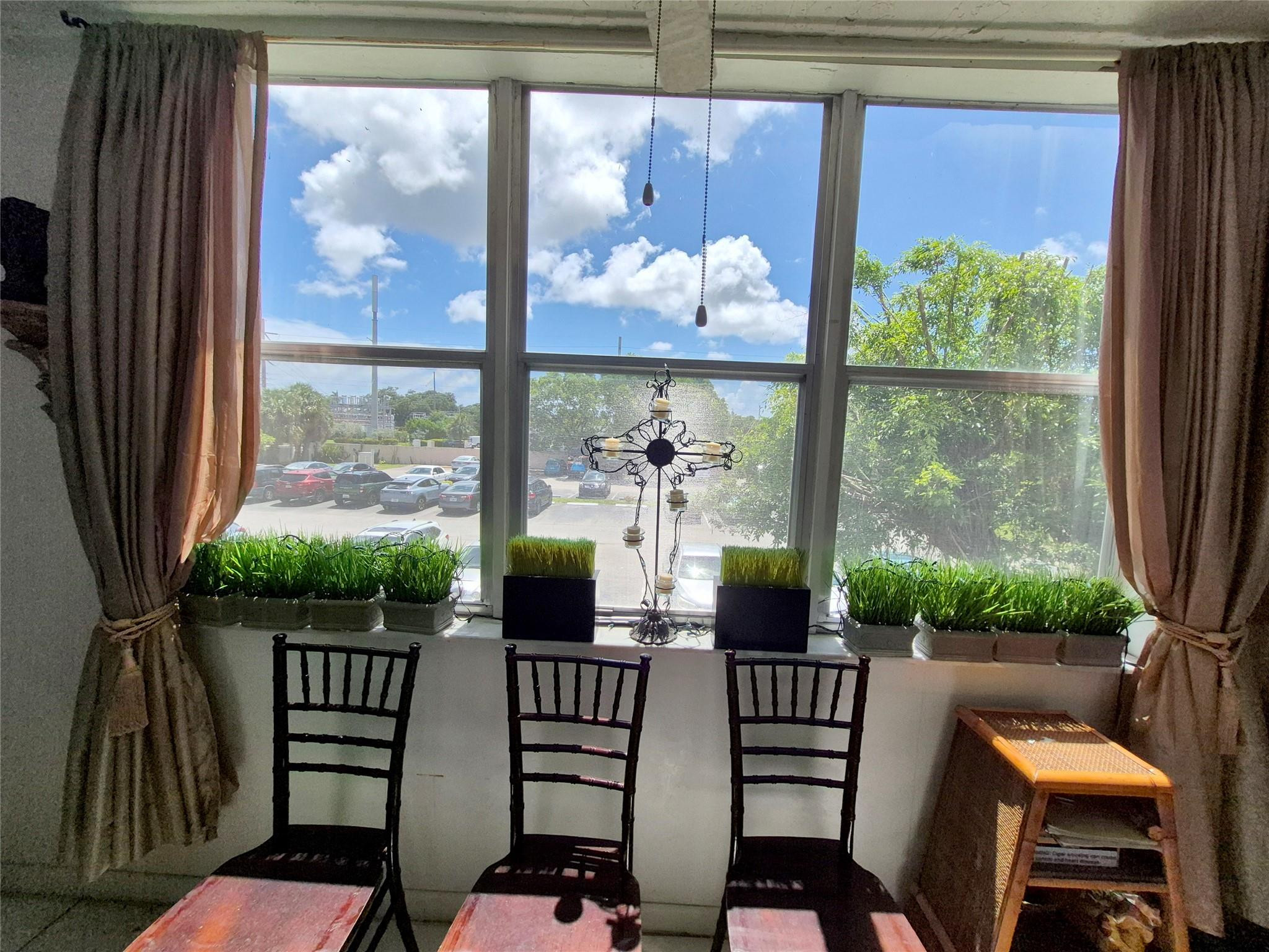 SOMERSET AT LAUDERDALE - Residential