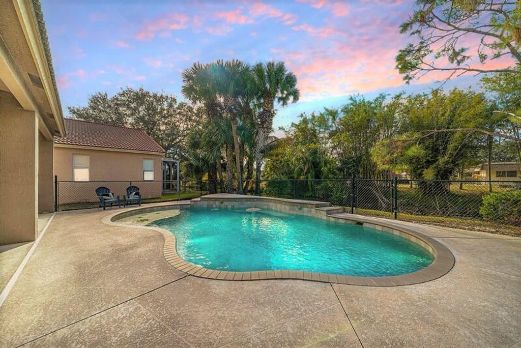 Photo of 166 Seminole Drive, Royal Palm Beach, FL 33411 (MLS # R11151207)