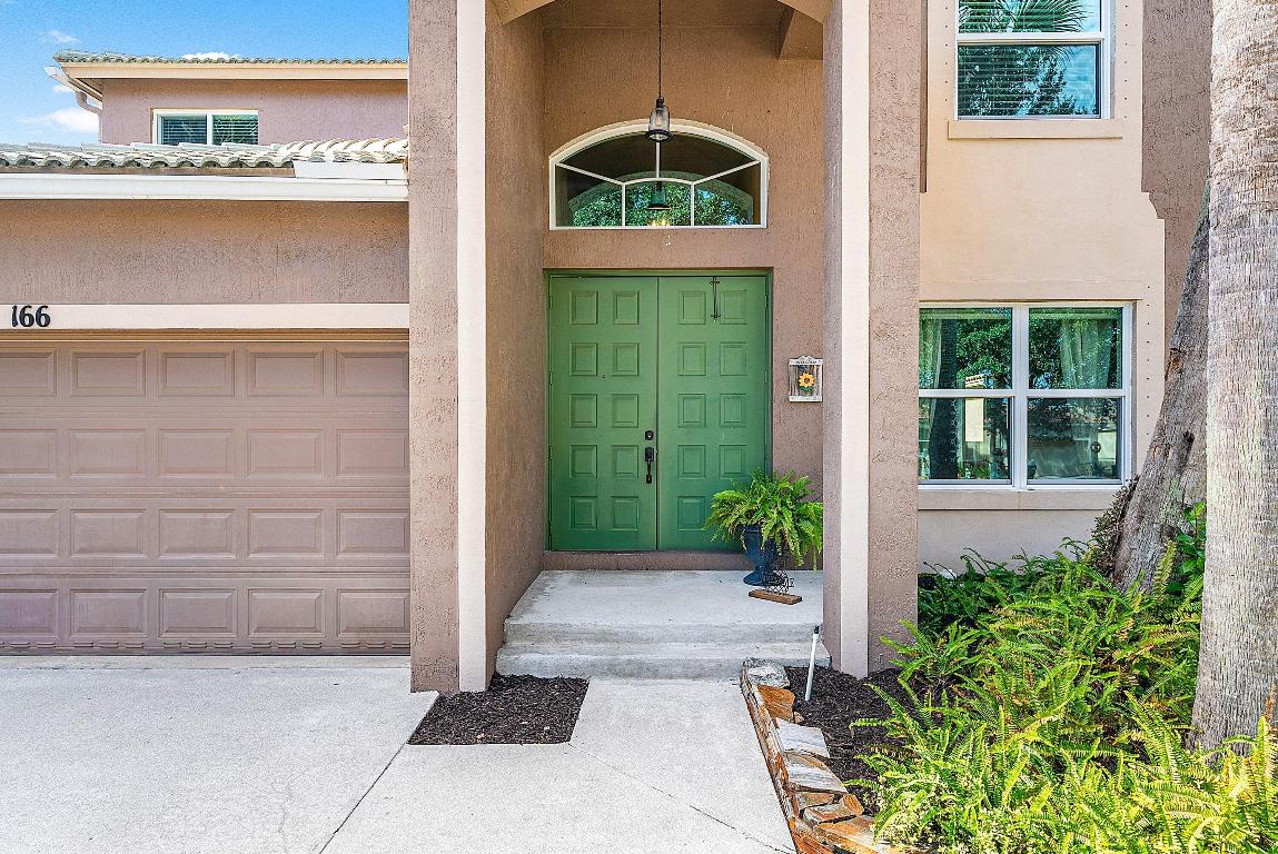 SEMINOLE ESTATES & TOWNHOMES - Residential