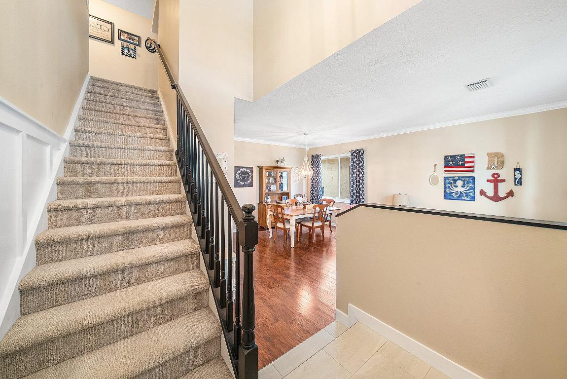 SEMINOLE ESTATES & TOWNHOMES - Residential