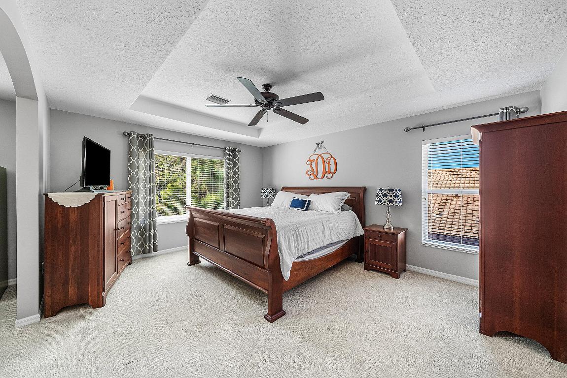 SEMINOLE ESTATES & TOWNHOMES - Residential