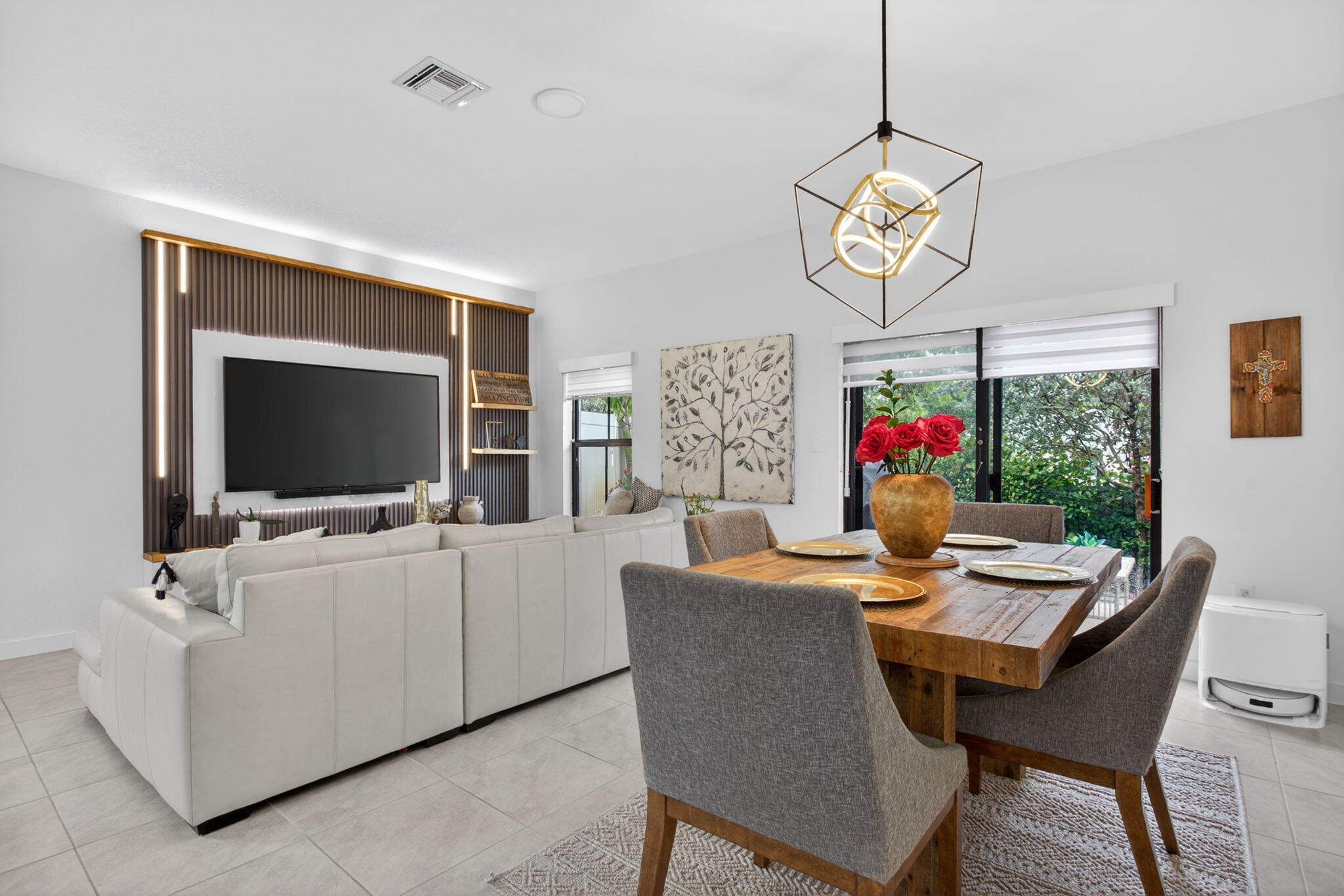 HIGHLAND OAKS - Residential