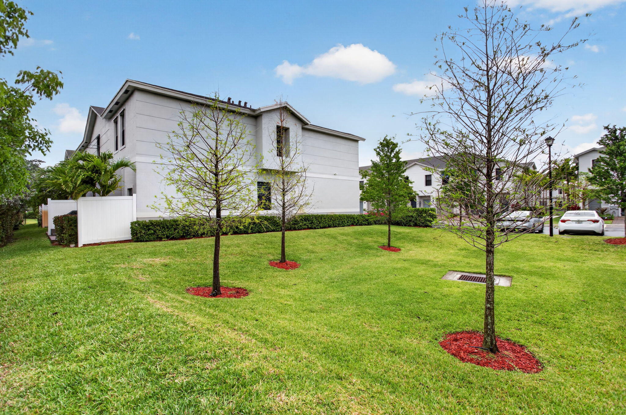 HIGHLAND OAKS - Residential