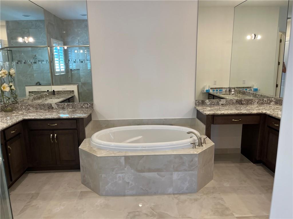 RIVERLAND - Residential Lease