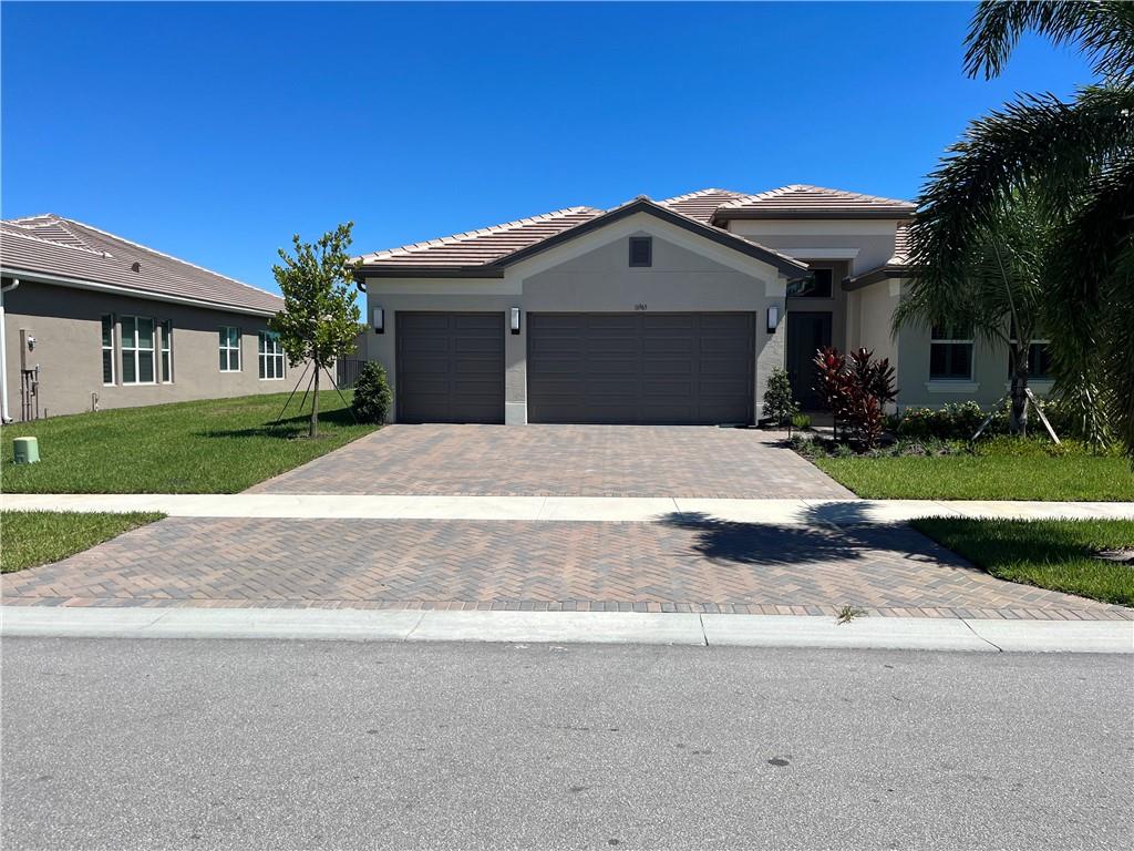 RIVERLAND - Residential Lease
