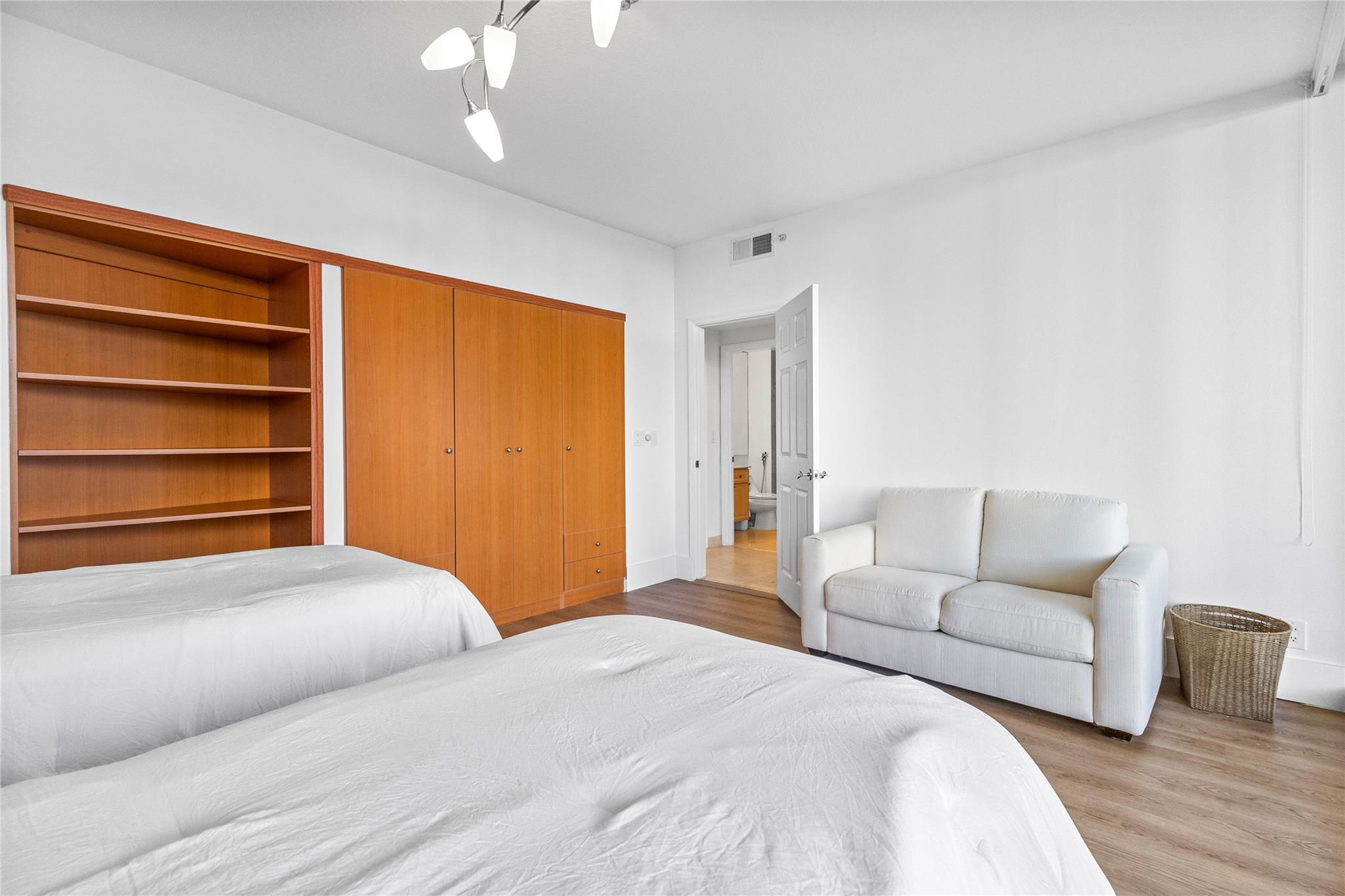 Lhermitage II Condo - Residential Lease
