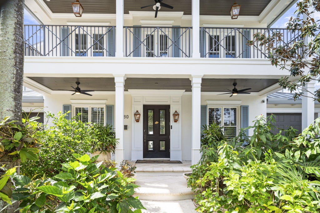 Photo of 1780 SE 9th Street, Fort Lauderdale, FL 33316 (MLS # B26059641)