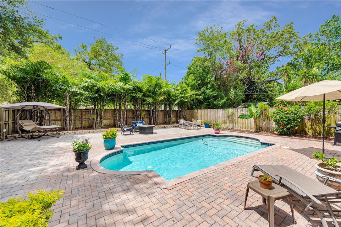 Lauderdale Pines 8-27 B - Residential