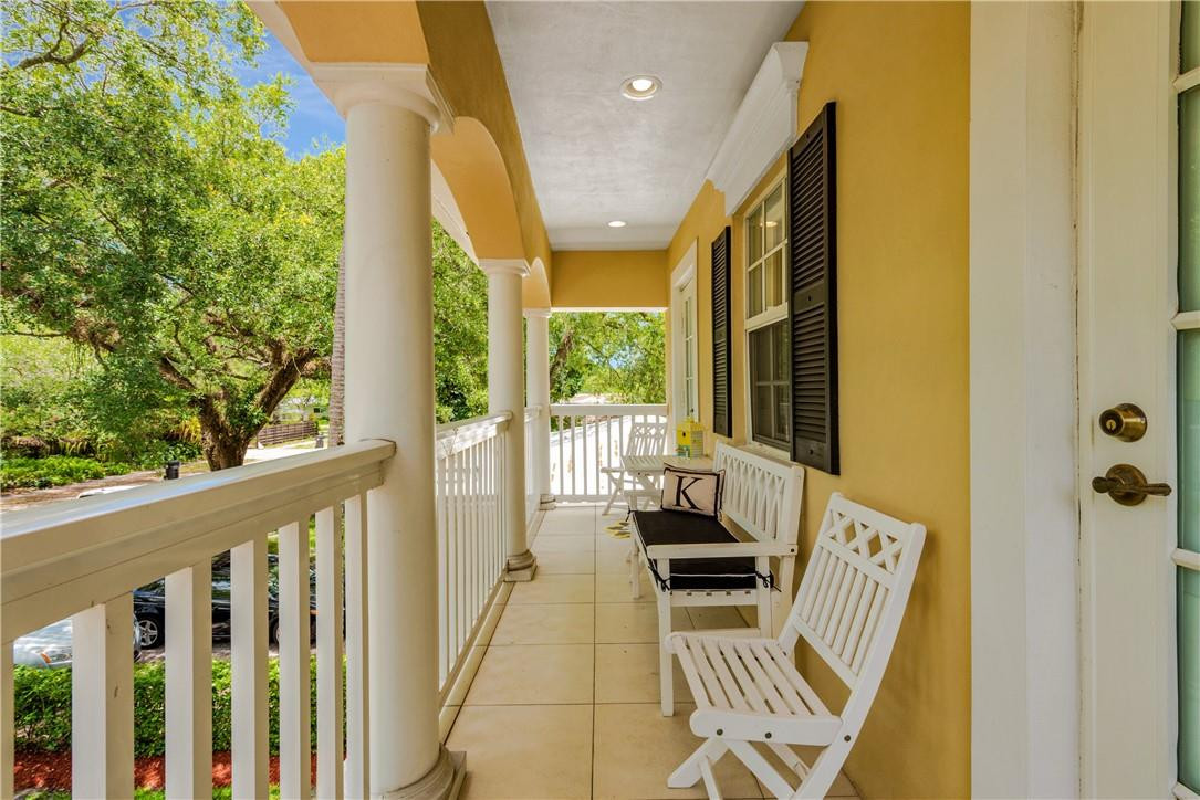 Lauderdale Pines 8-27 B - Residential