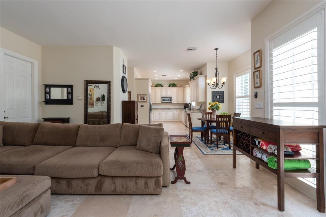 Lauderdale Pines 8-27 B - Residential