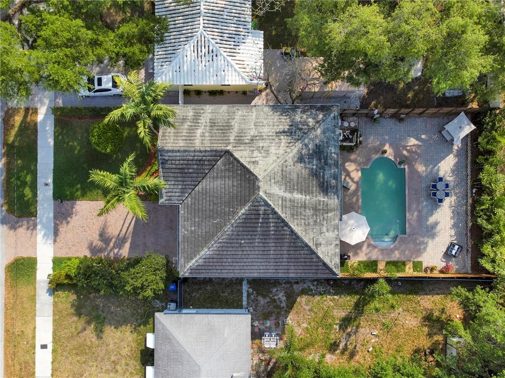 Lauderdale Pines 8-27 B - Residential