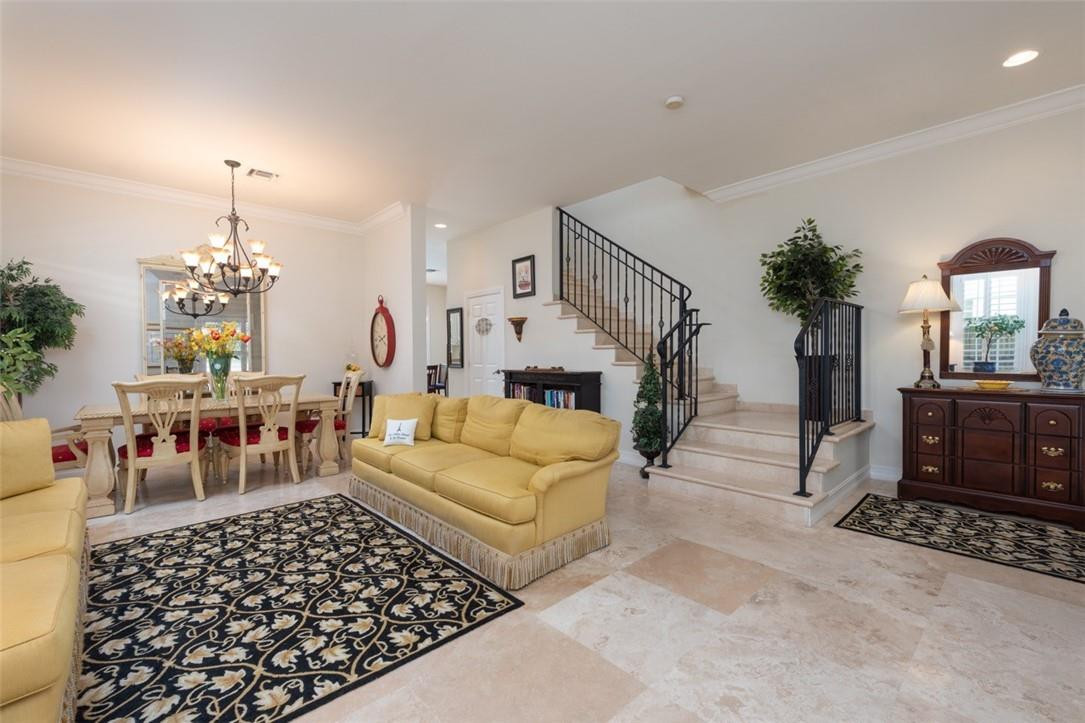 Lauderdale Pines 8-27 B - Residential