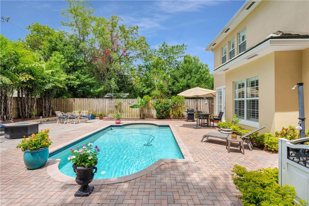 Lauderdale Pines 8-27 B - Residential