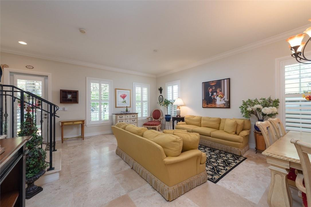Lauderdale Pines 8-27 B - Residential