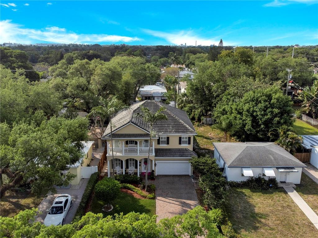 Lauderdale Pines 8-27 B - Residential