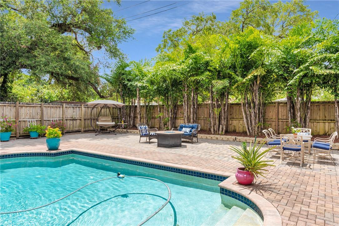 Lauderdale Pines 8-27 B - Residential