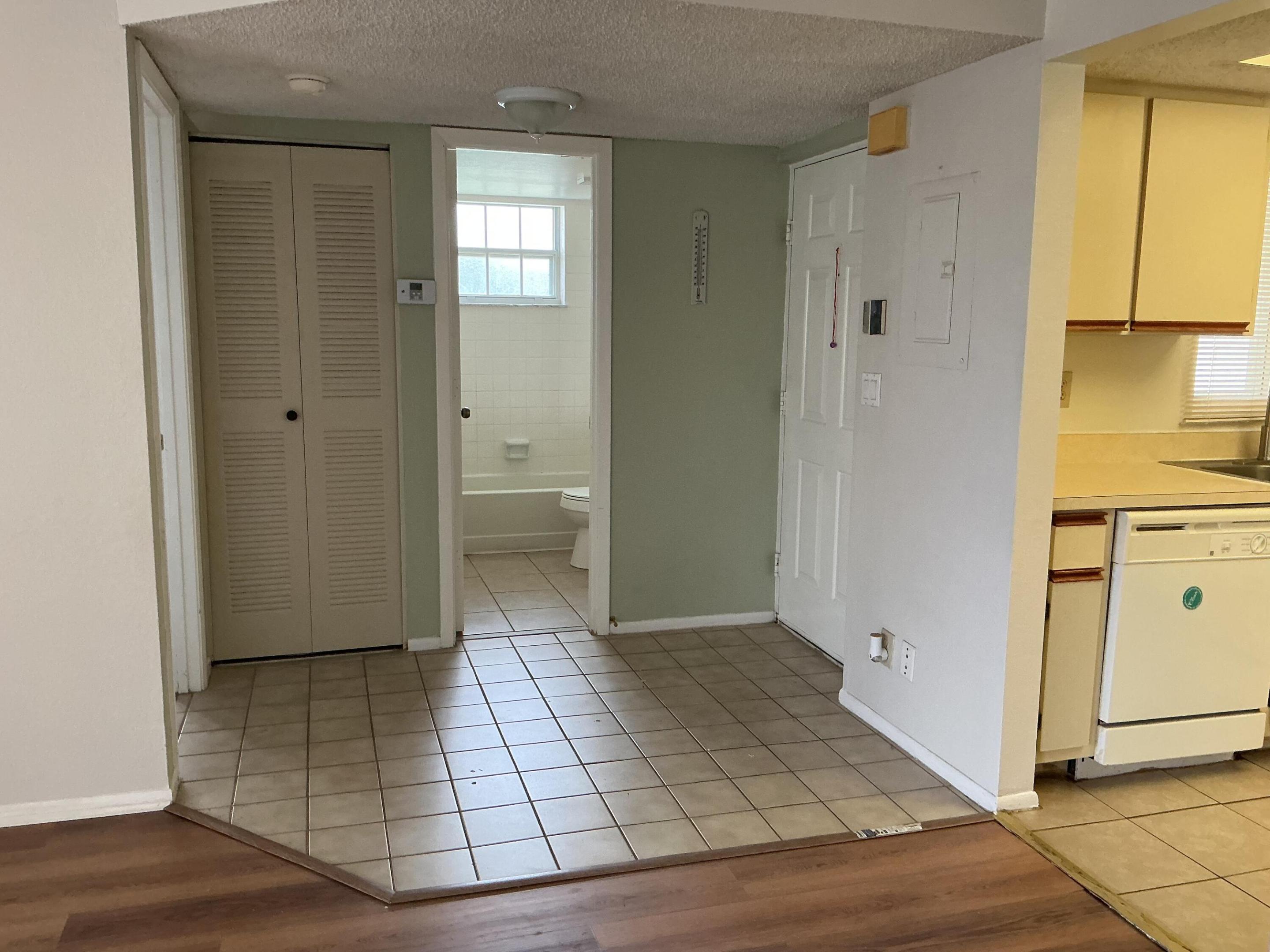 MIDPORT PLACE II, A CONDOMINIUM - Residential Lease