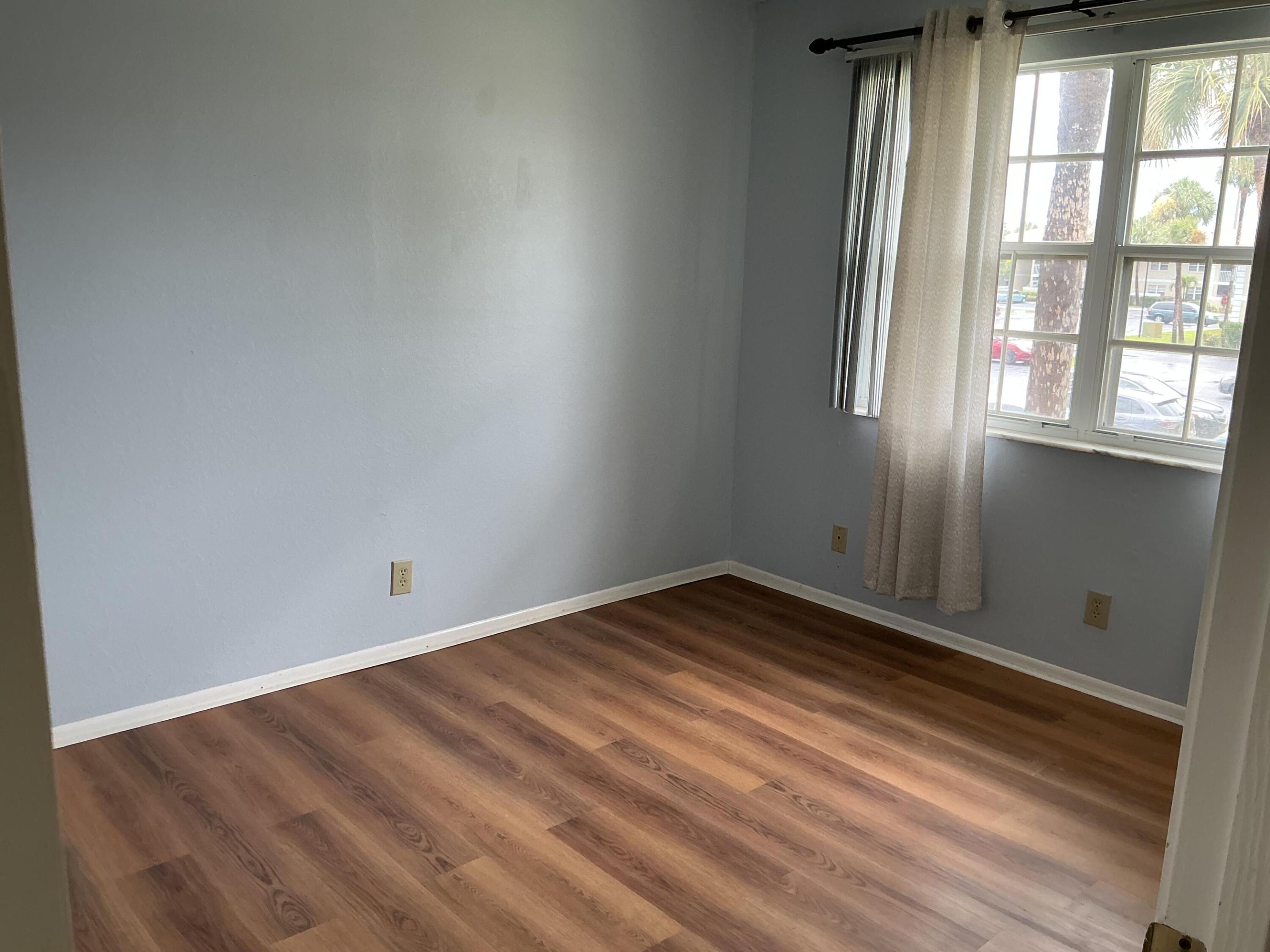 MIDPORT PLACE II, A CONDOMINIUM - Residential Lease