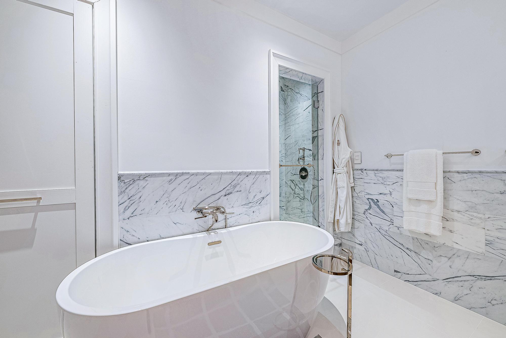 ROYAL PARK - Residential