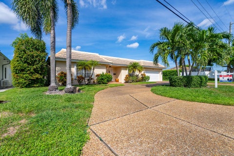 Tiny photo for 4471 NE 25TH Avenue, Lighthouse Point, FL 33064 (MLS # B26082236)