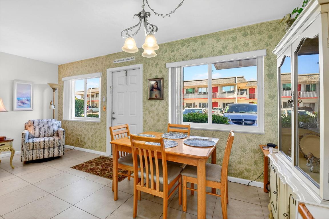 MURRY HILLS APT BLDG CONDO - Residential