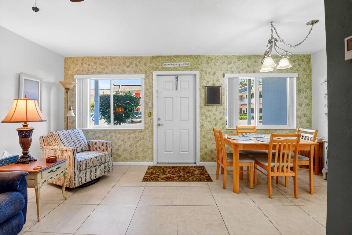 3160 Lake Osborne Drive 109