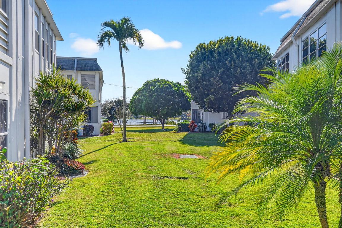 MURRY HILLS APT BLDG CONDO - Residential