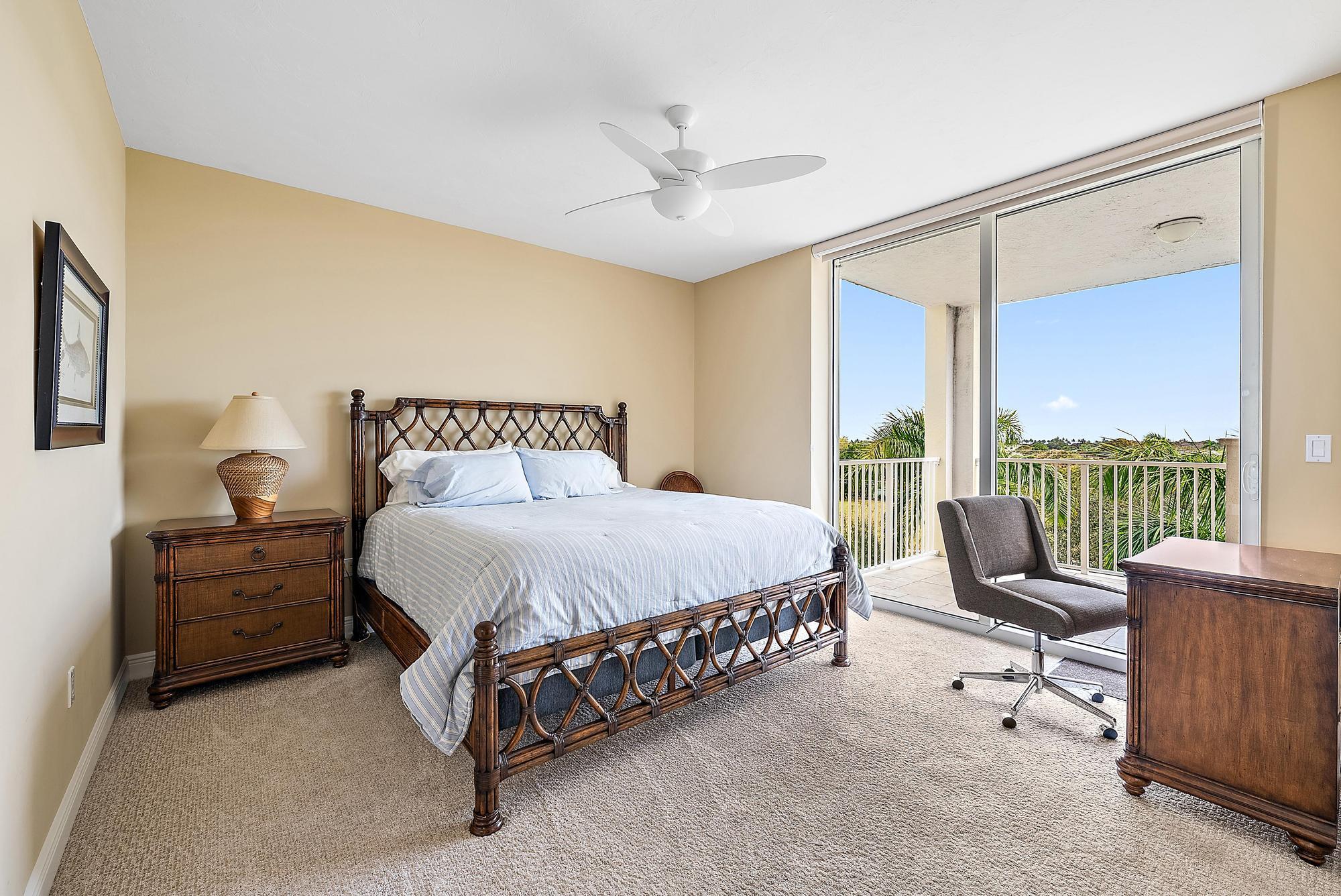 JUPITER YACHT CLUB - Residential