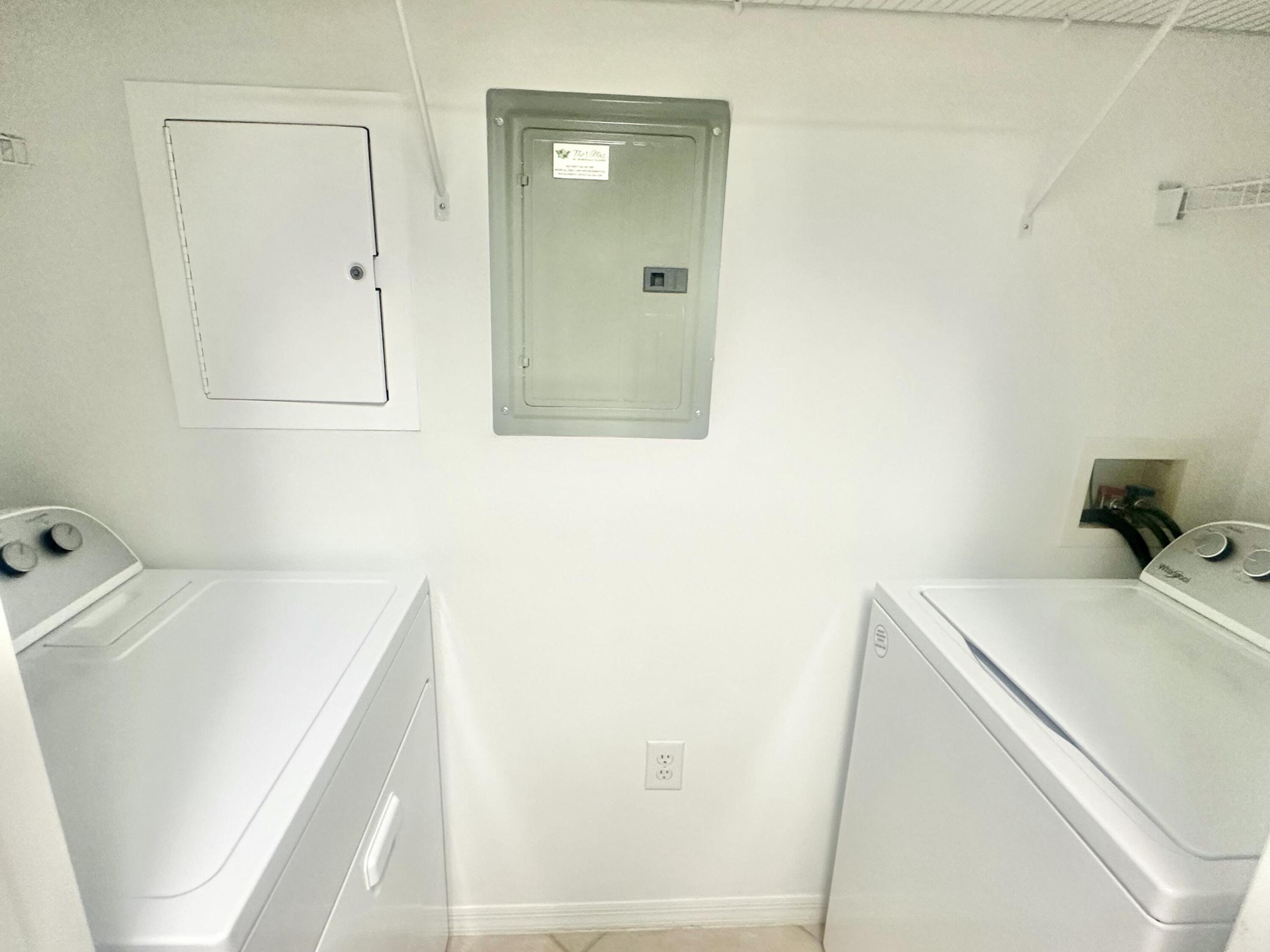 VILLAS AT EMERALD DUNES CONDO - Residential