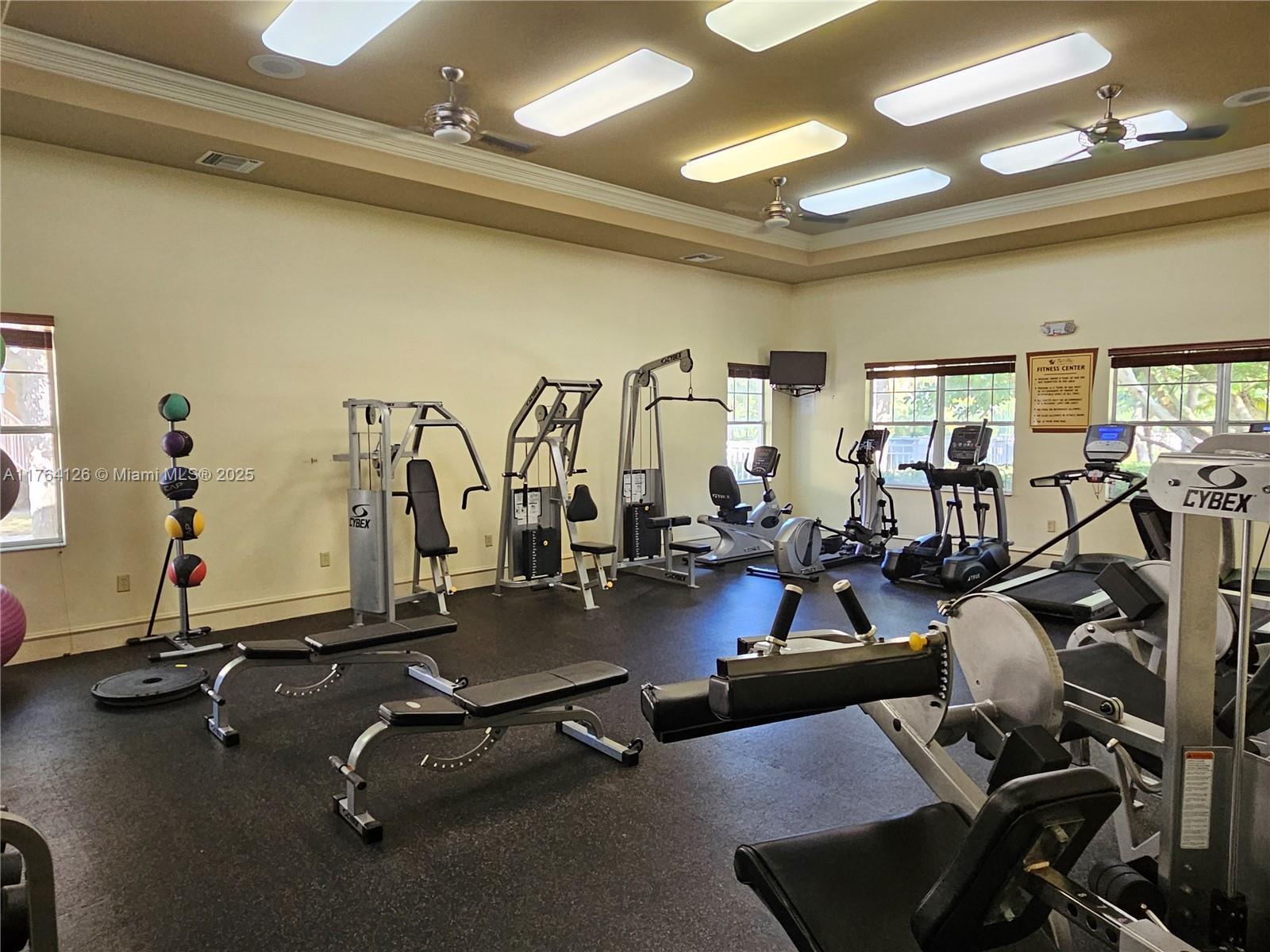 VILLAS AT EMERALD DUNES CONDO - Residential