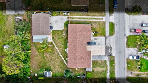 4865 Dell Avenue Lake Worth FL 33461