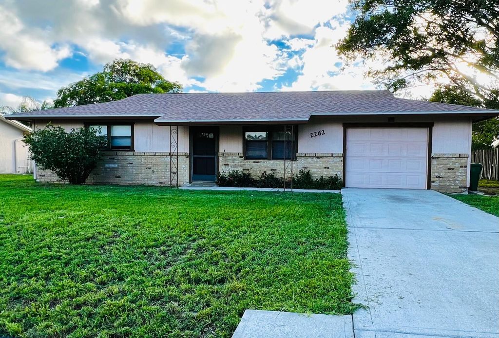 Photo of 2262 SE Montauk Street, Port Saint Lucie, FL 34952 (MLS # R10999589)