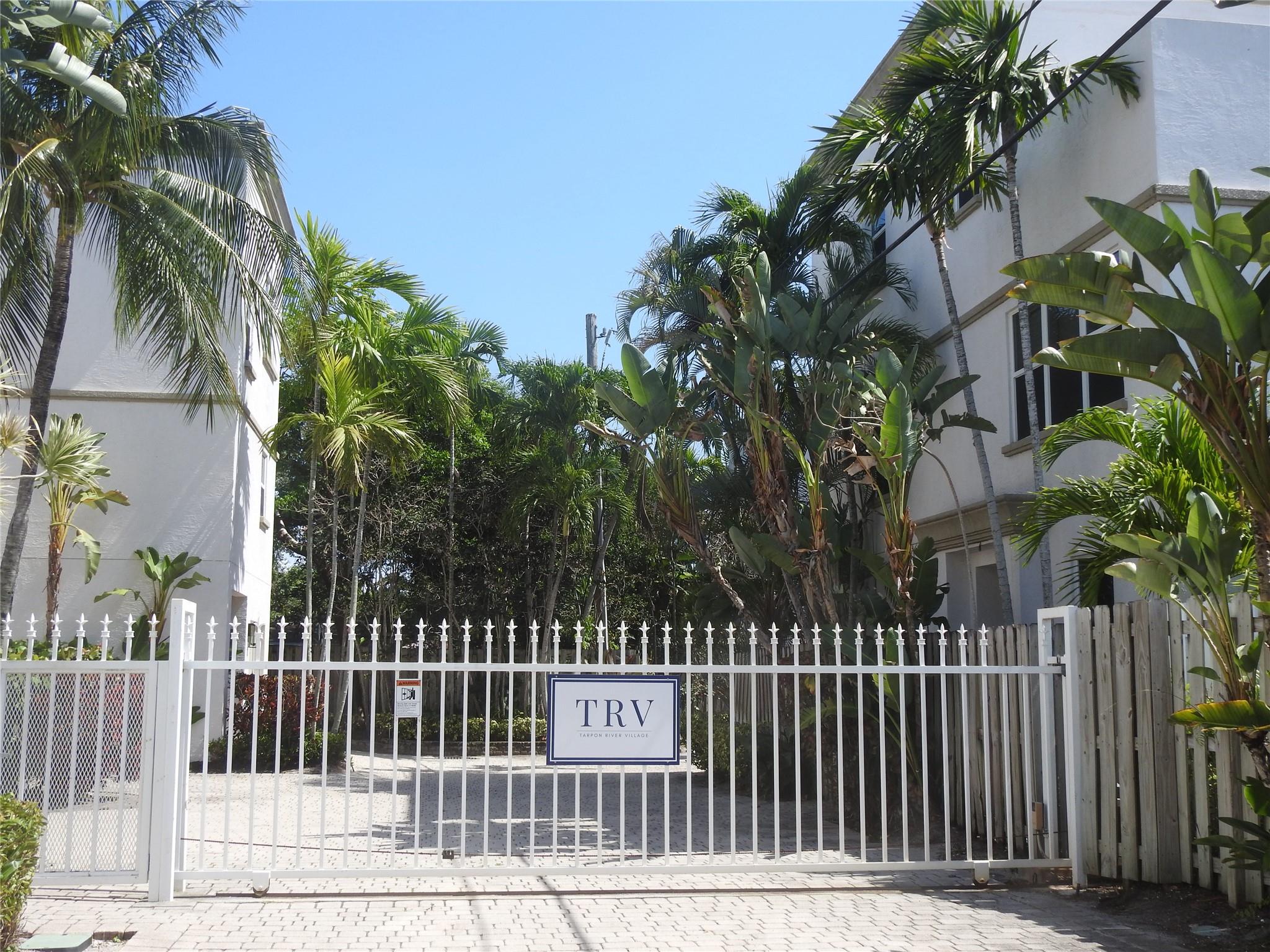 715 SW 4th Ave