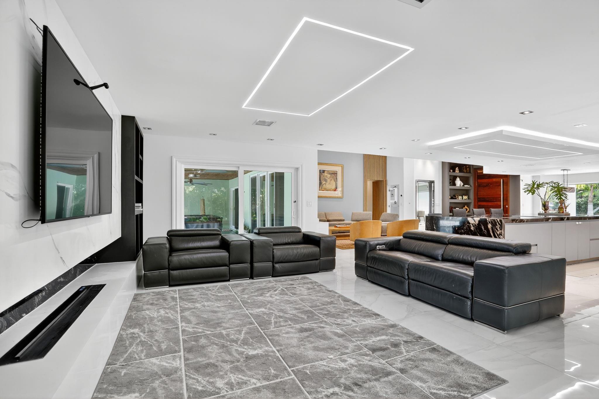 Pine Tree - Residential