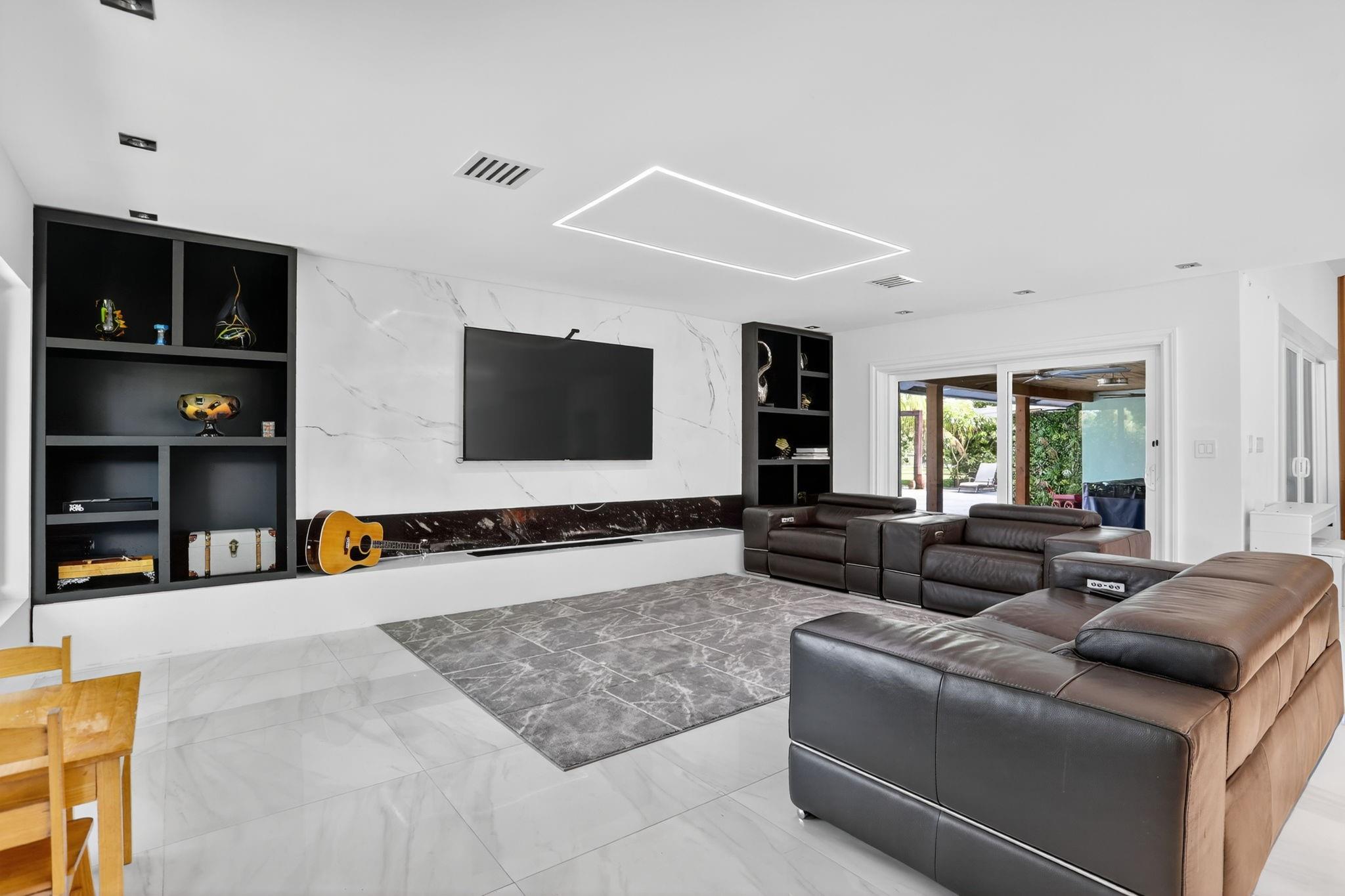 Pine Tree - Residential