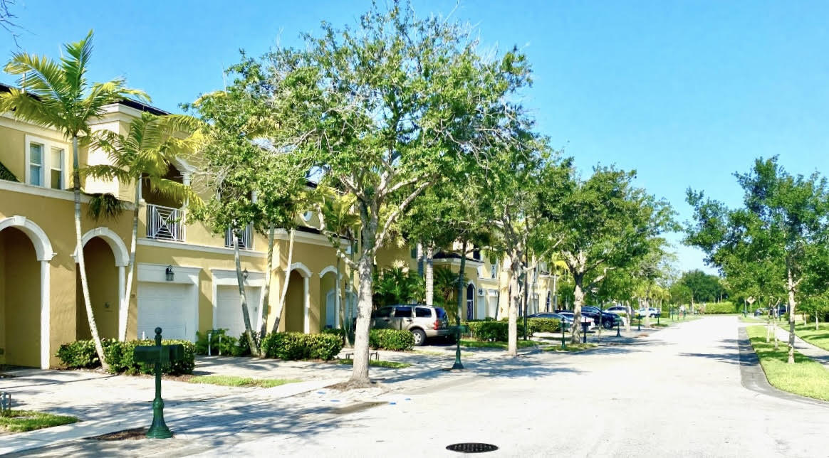 ST ANDREWS TOWNHOMES - Residential