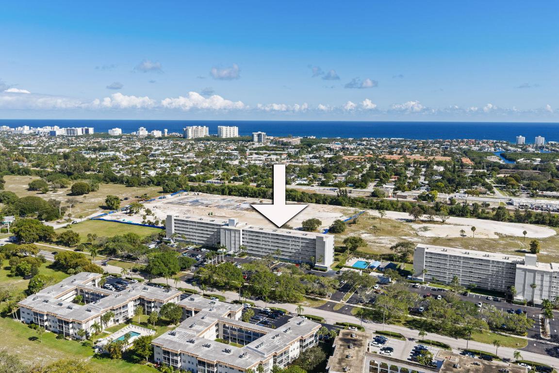 BOCA TEECA CONDO 3 - Residential