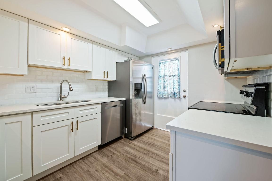 BOCA TEECA CONDO 3 - Residential