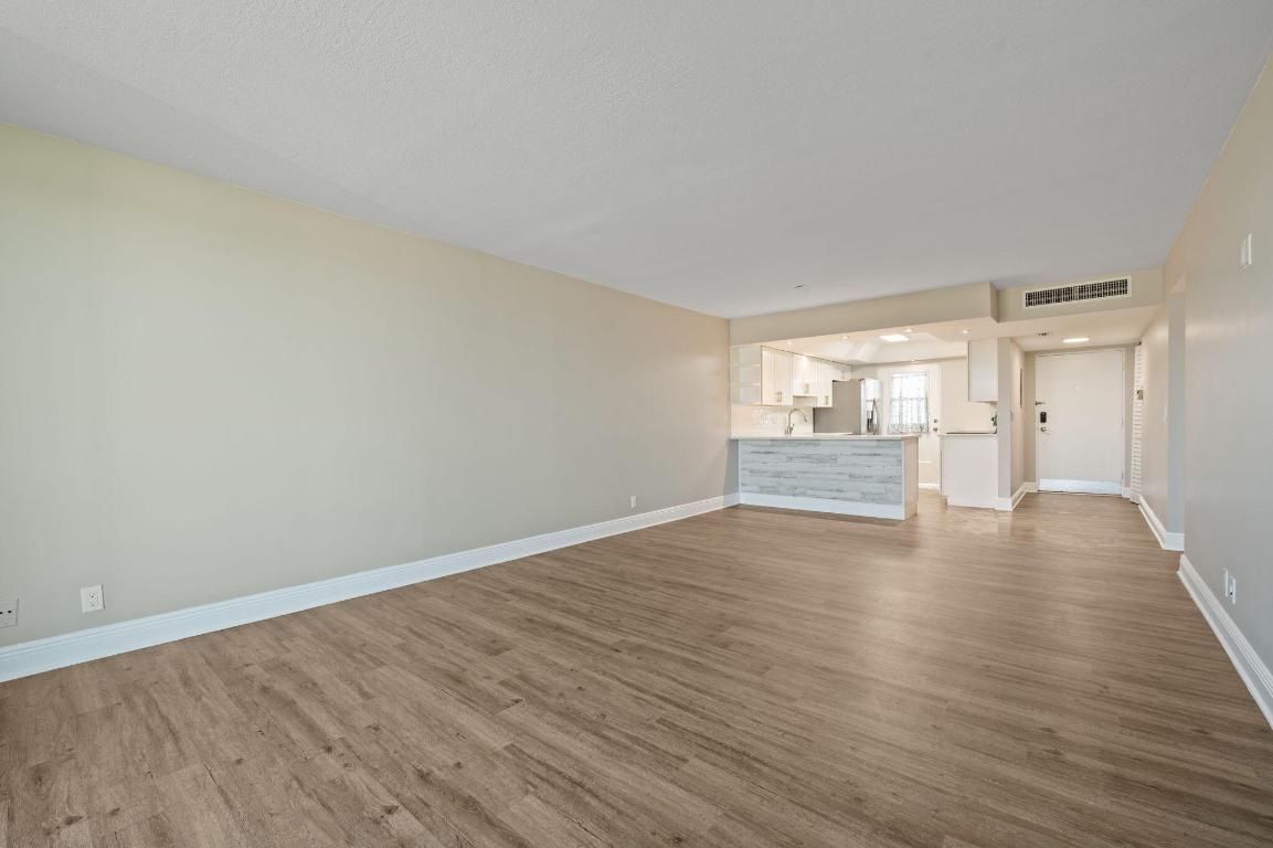 BOCA TEECA CONDO 3 - Residential