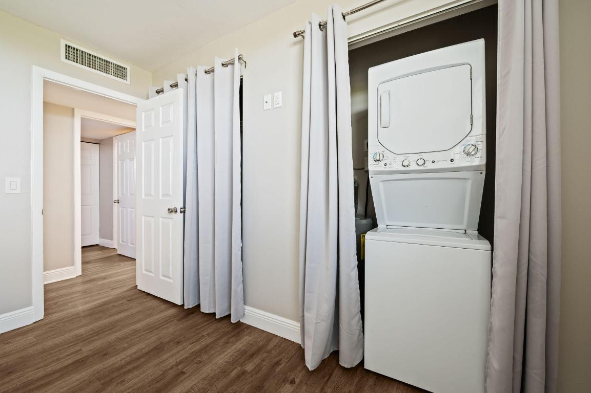 BOCA TEECA CONDO 3 - Residential