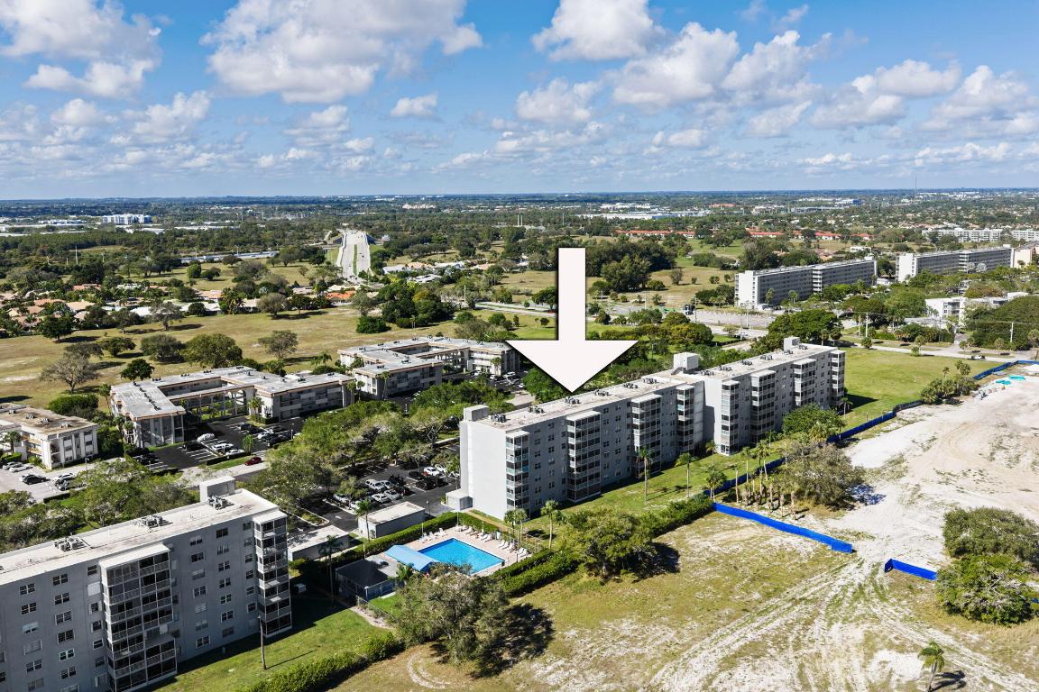 BOCA TEECA CONDO 3 - Residential