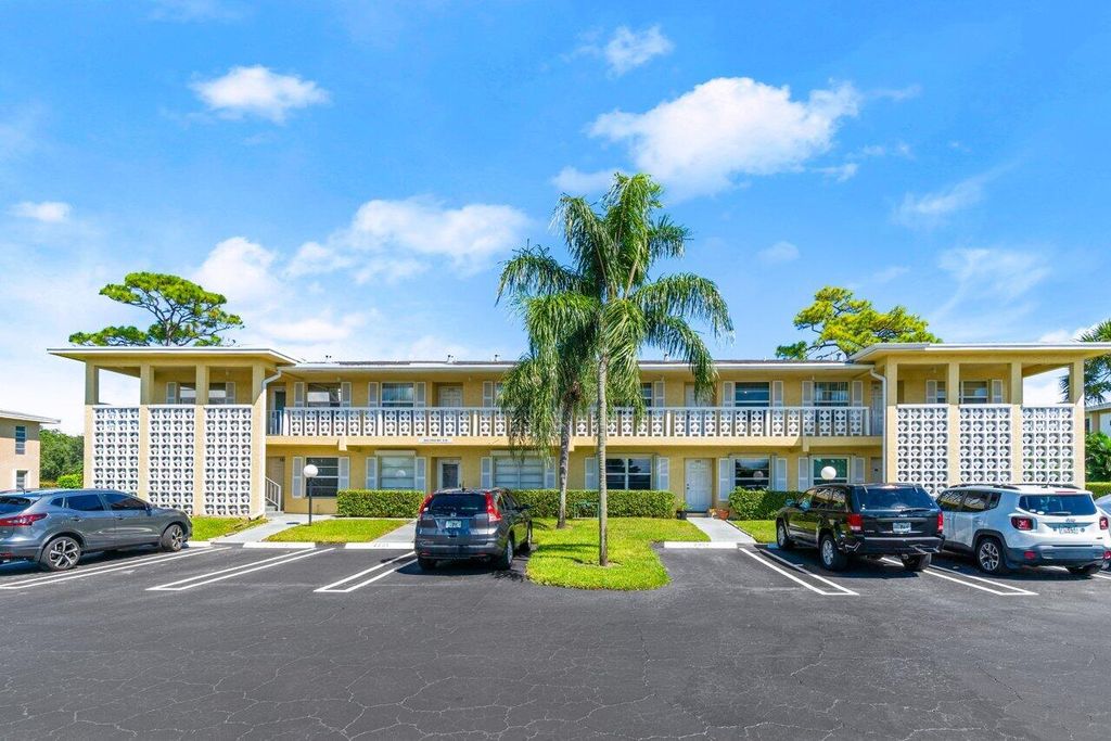 Photo of 1040 Citrus 203 Way #203, Delray Beach, FL 33445 (MLS # R11025600)