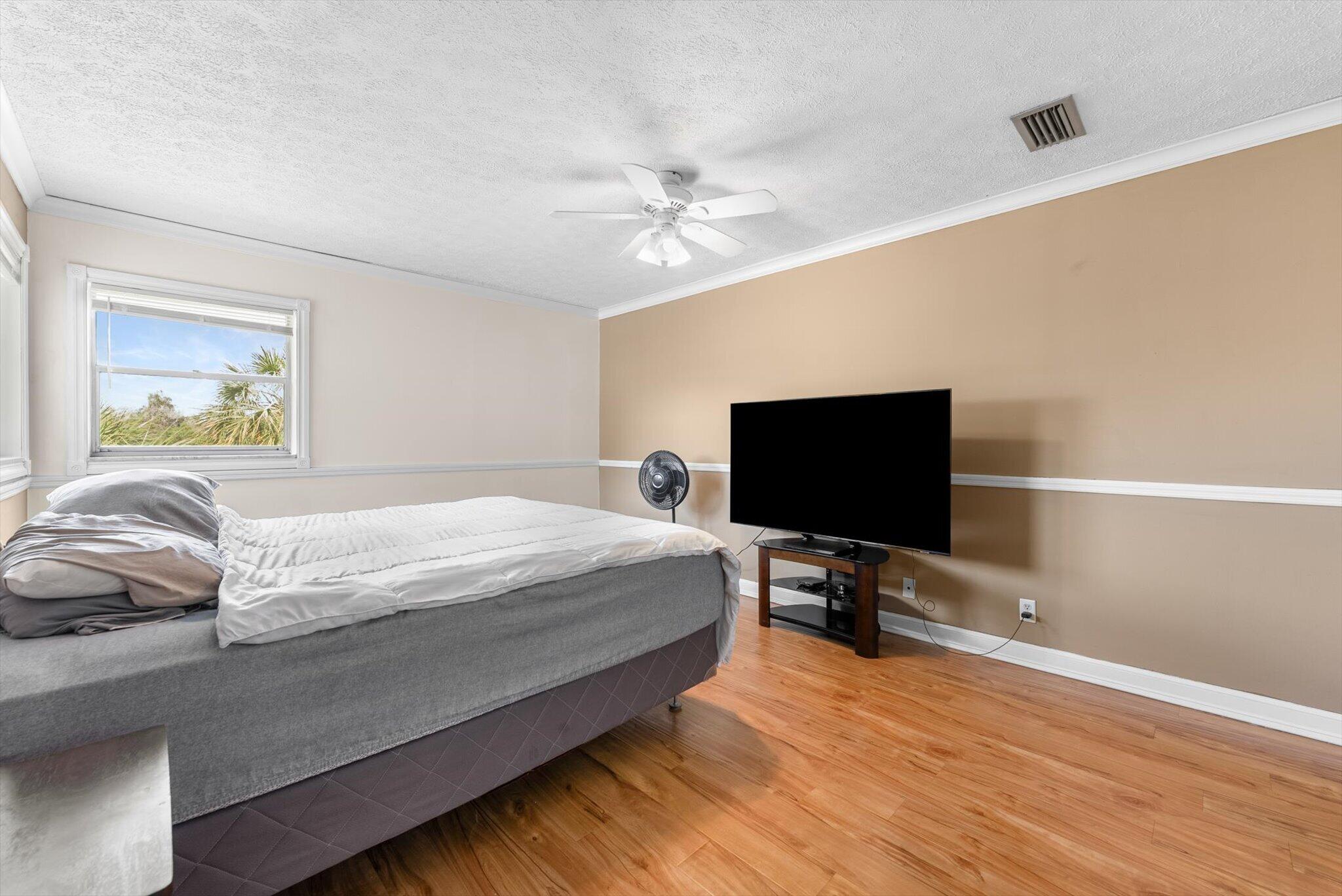 CANONGATE CONDOMINIUM - Residential Lease