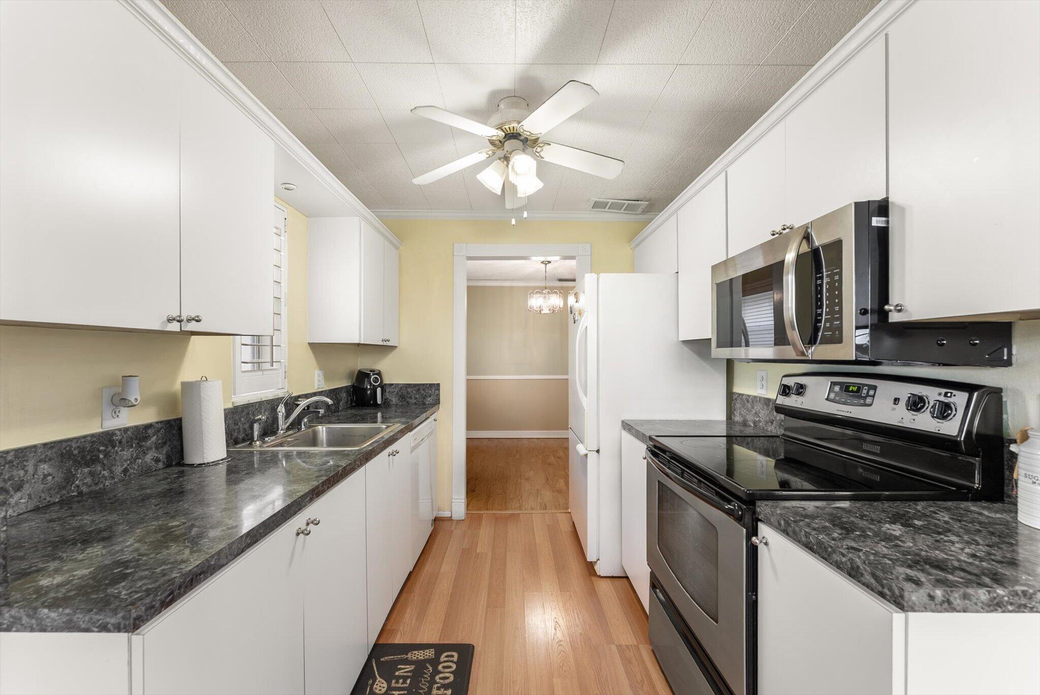 CANONGATE CONDOMINIUM - Residential Lease