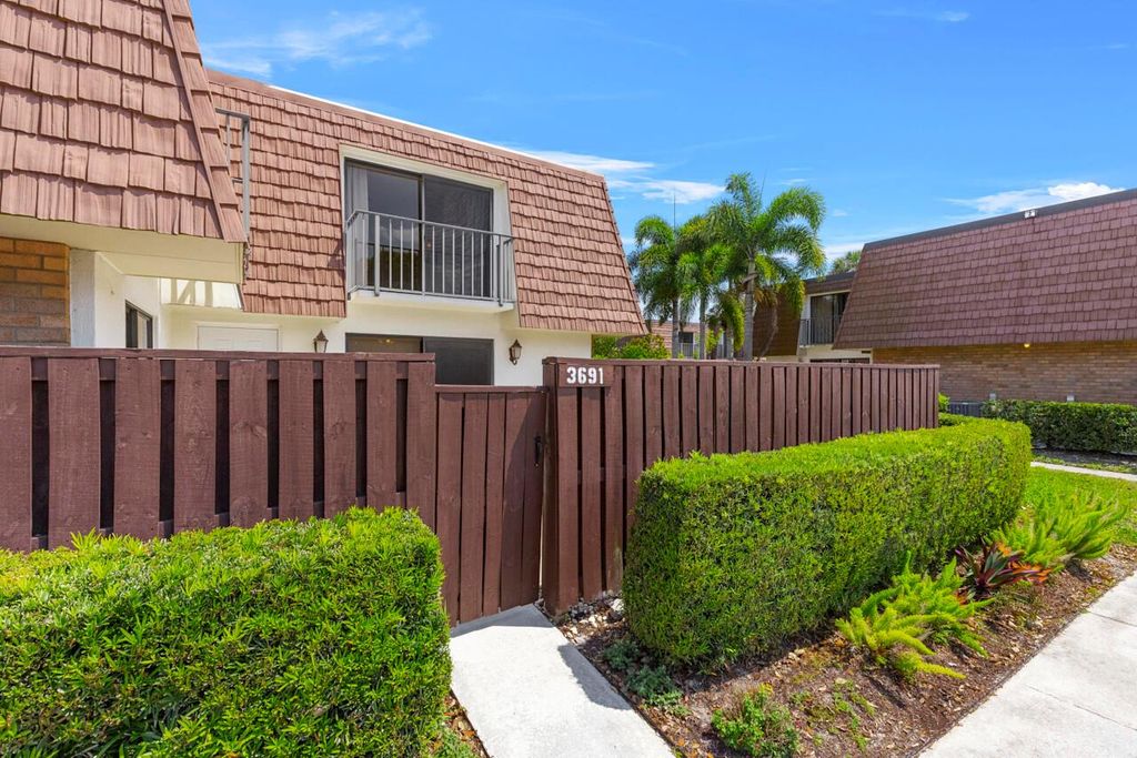 Photo of 3691 SW Sunset Trace Circle, Palm City, FL 34990 (MLS # R11082570)