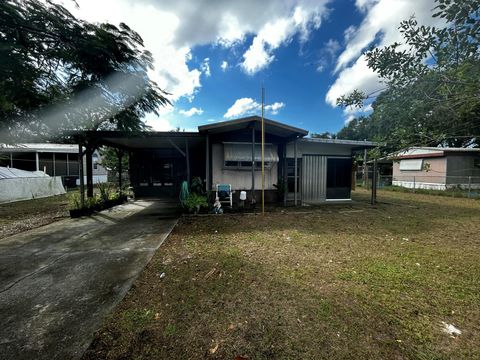 A home in Okeechobee